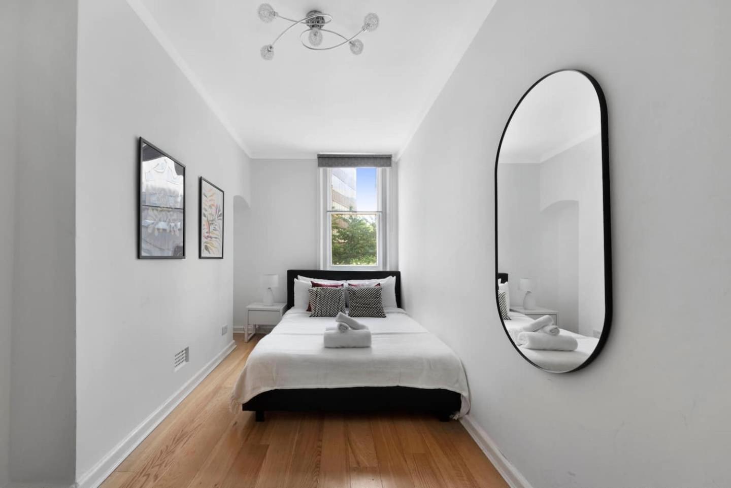 London- 1 Bed Лондон