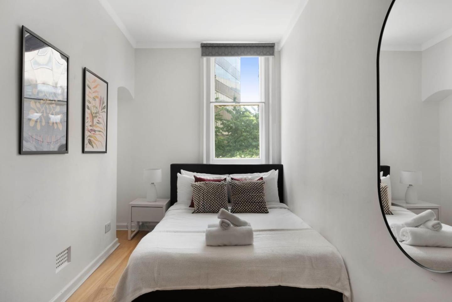 London- 1 Bed Апартаменты *