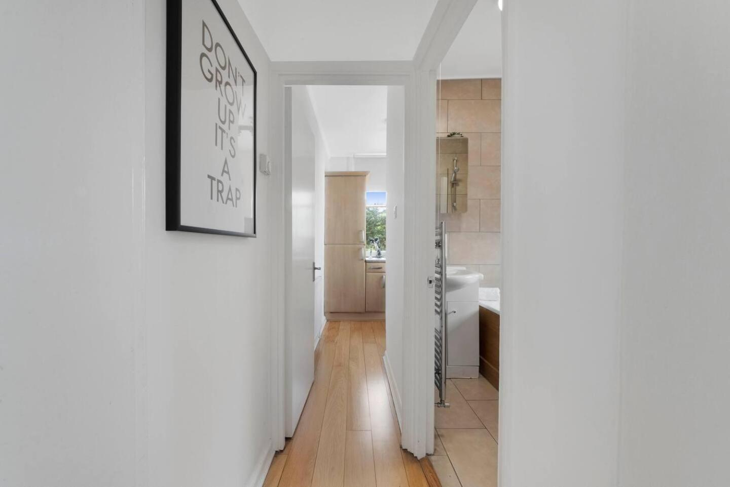 London- 1 Bed Апартаменты Лондон